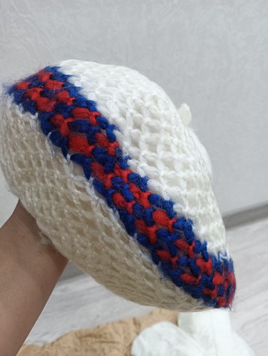 Шапка. Беретка с шарфом.