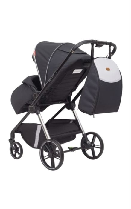 Детская коляска в хорошем состоянии