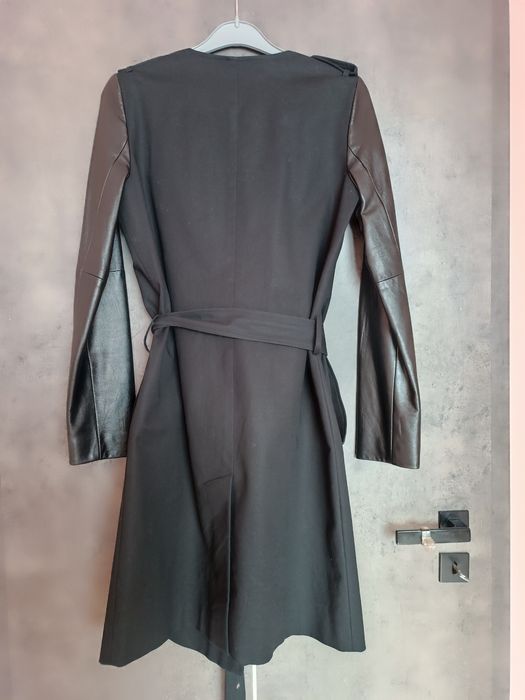 Тренч на марката Michael Kors