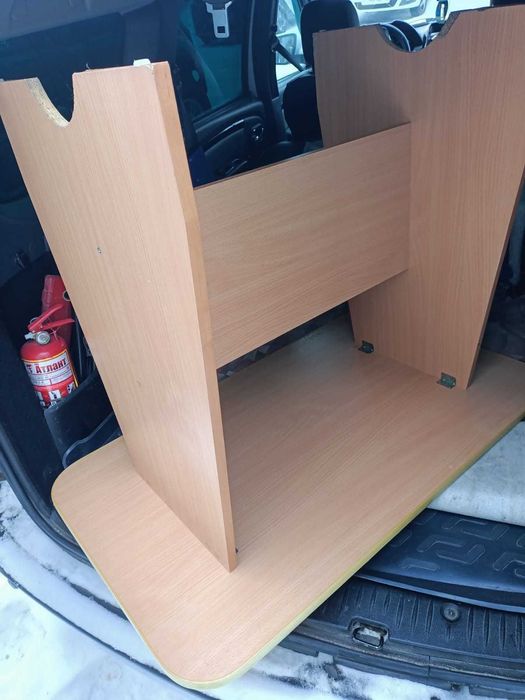 Продам  кухонный  стол