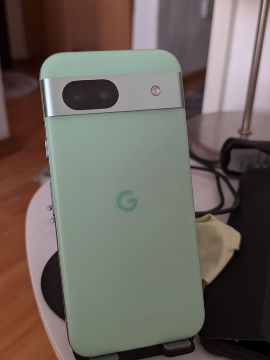 Google Pixel 8A verde menta