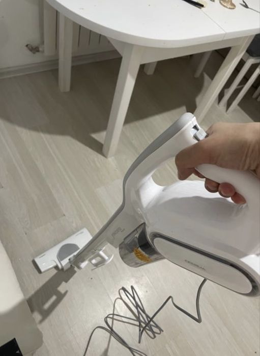 Вертикальный пылесос