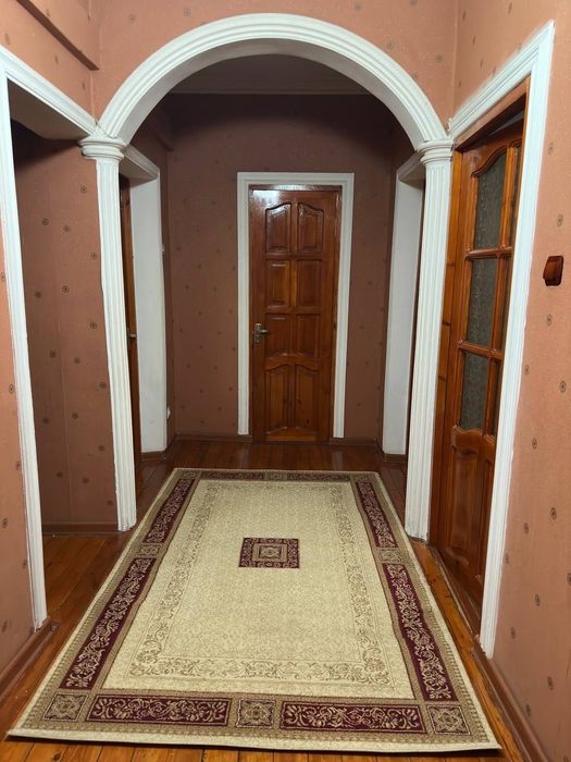 сдается 4 комнатная квартира с двумя санузлами