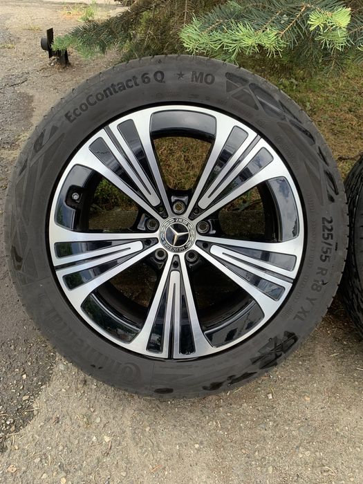 Джанти 18” е класа w214 с летни гуми continental