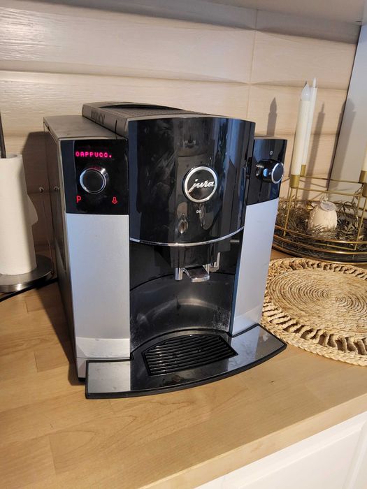 Expresor automat de cafea Jura D6