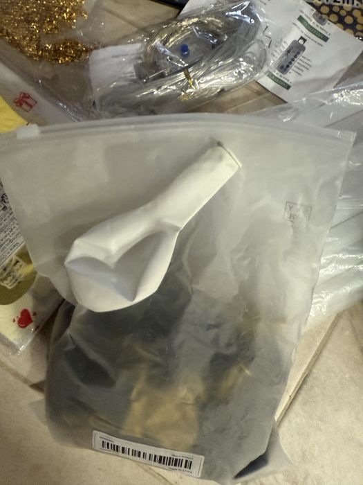 Украса за парти в черно и златно