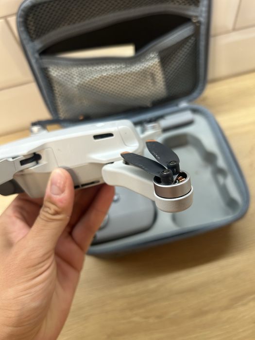 Дрон Dji MINI 2SE