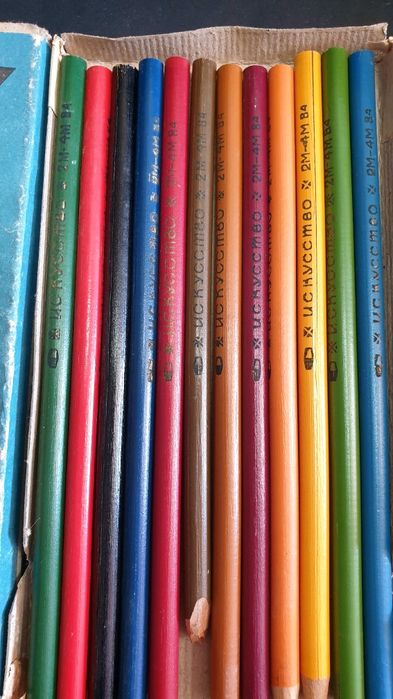Карандаши цветные