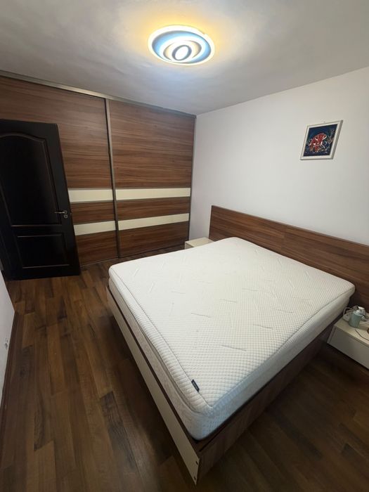 Apartament 3 camere de inchiriat