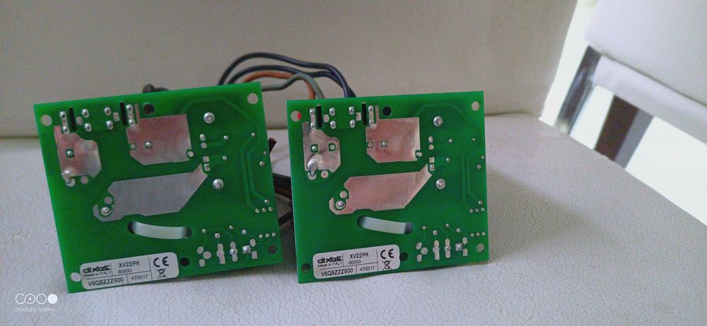 Продавам Dixel iChill IC206CX комплект с кабели и контролери за вентилатори  XV22PK