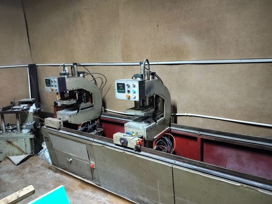 Продам станки для пластиковых окон