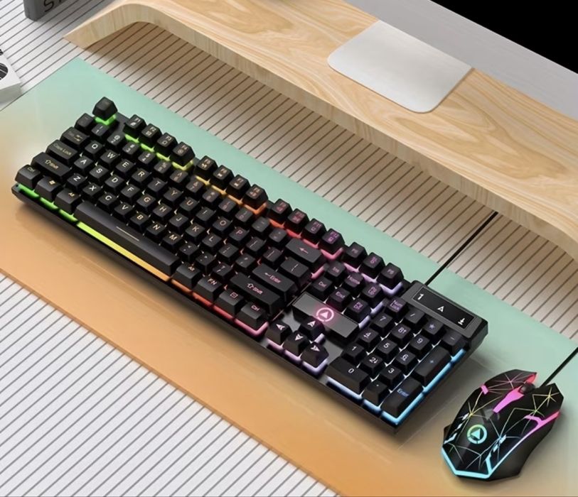 Иговая клавиатура с мышкой