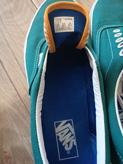 Tenesi Vans Era Deck Club