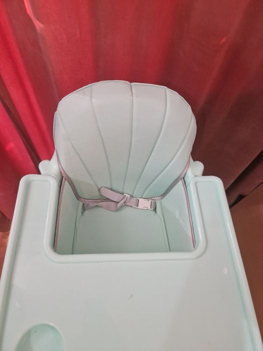 Scaun de masa copii