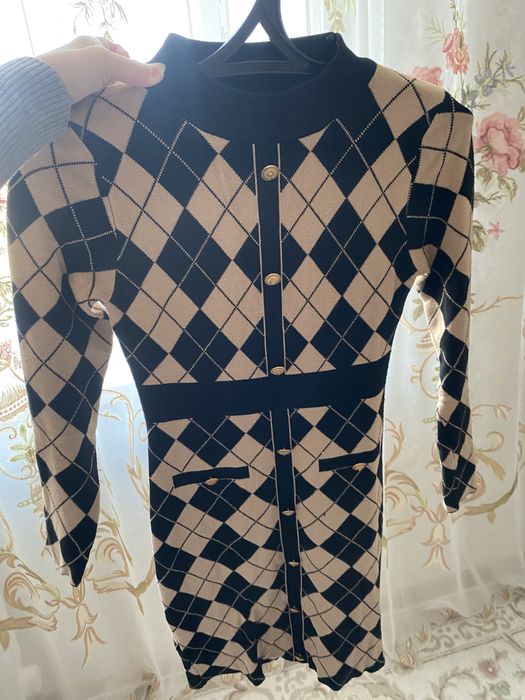 Продам платье ,  маленький размер