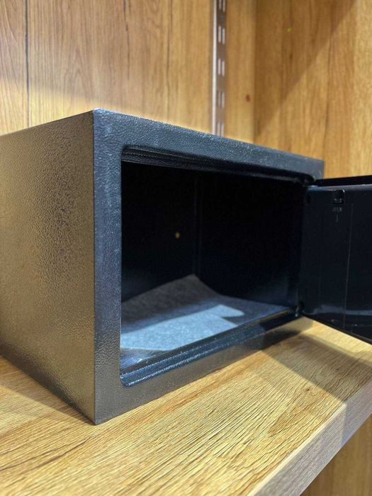 Сейф Металический с Кодом и 2 Ключами – Металл Ящик