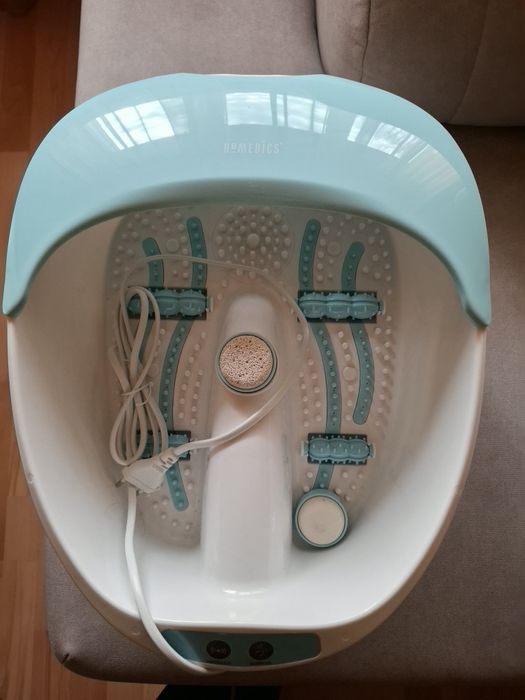 Cada pedichiura cu hidromasaj