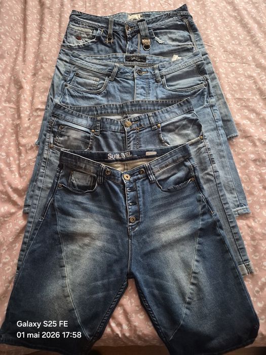 Pantaloni Scurți