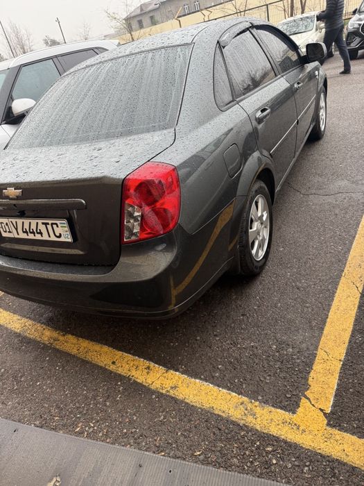Chevrolet gentra 3-pozitsiya 2019 kraska toza
