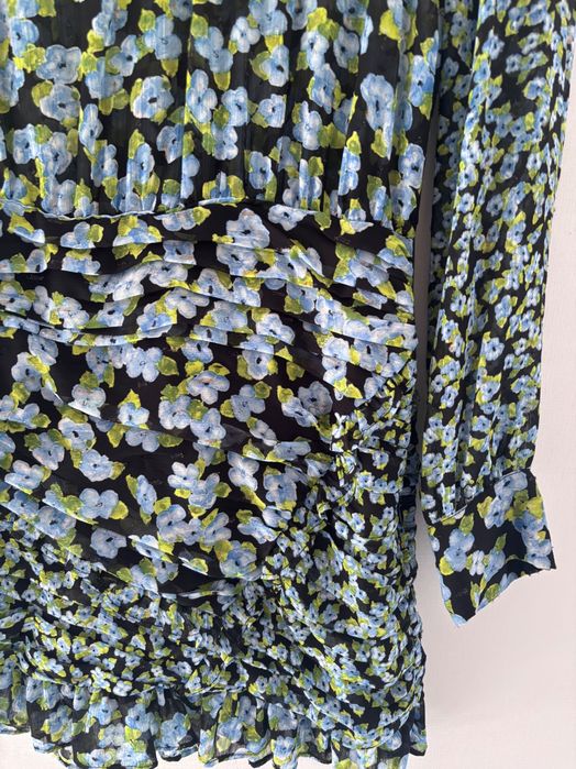 Zara Нови Къси Рокли Зара Размер М и С