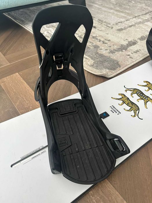 Legaturi Burton Step on