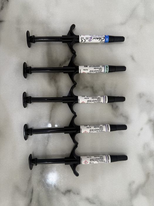 Продаётся Чойс 2 (Choise 2) набор цемент для фиксации виниров 5x4.5г