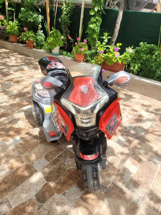 Детски акумулаторен мотор и кола-комплект