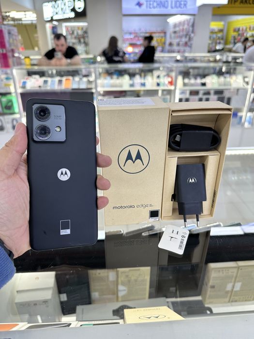 Moto edge 40 neo 5G. 12/256