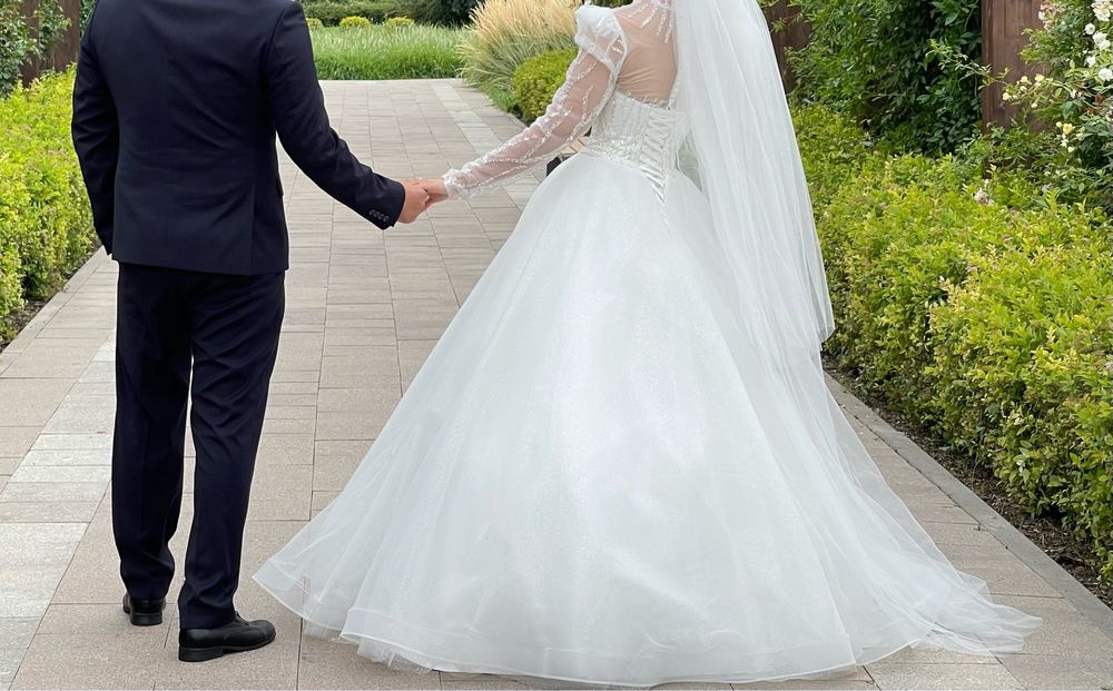 Свадебное платье, носили только 1 раз