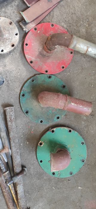 Продам три флянца.