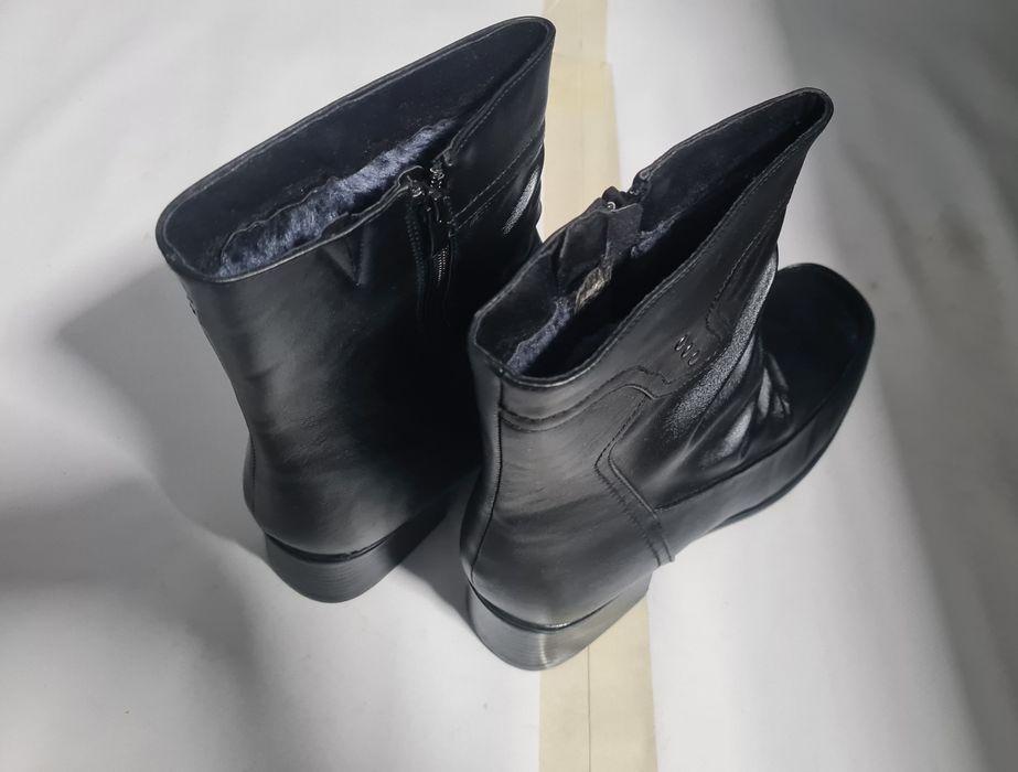 OFERTĂ - Cizme damă negre, mărimea 40, noi / stare impecabilă