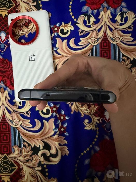 OnePlus 12 черный
