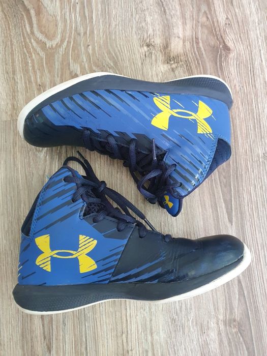 Детски маратонки Under armour номер 32