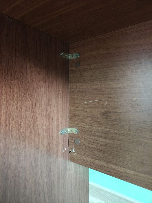 Дървено бюро запазено
