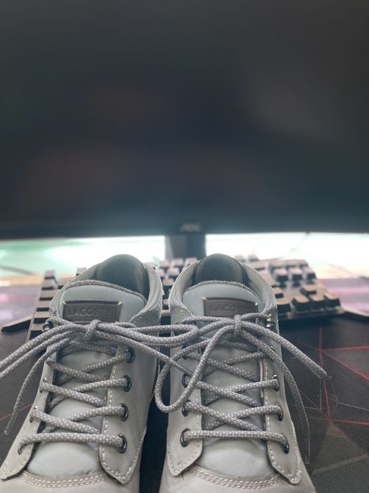 Lacoste обувки..