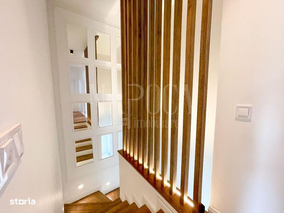 Casa 4 camere de vanzare in Floresti
