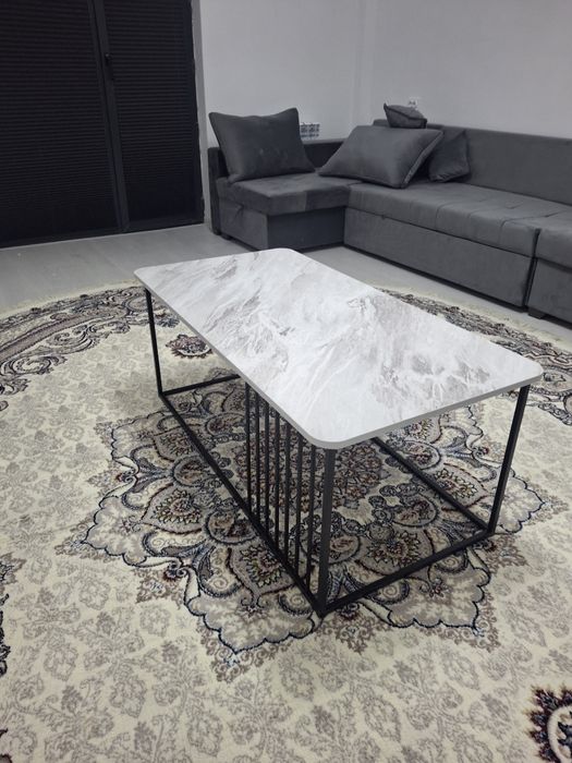 Журналний стол .