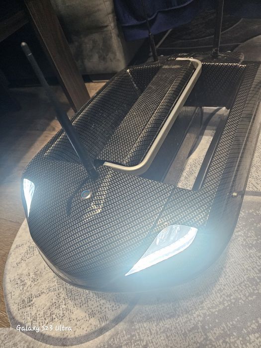 Лодка за захранка Carplounge RT 4