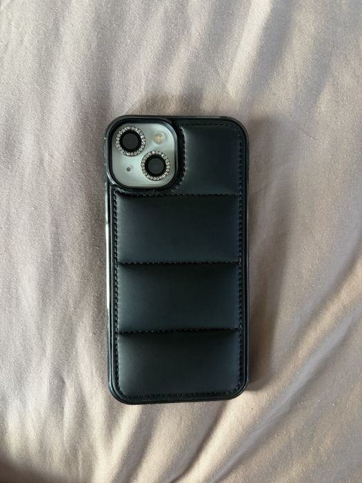 iPhone 13 – 128GB | работещ отлично + 2 калъфа подарък