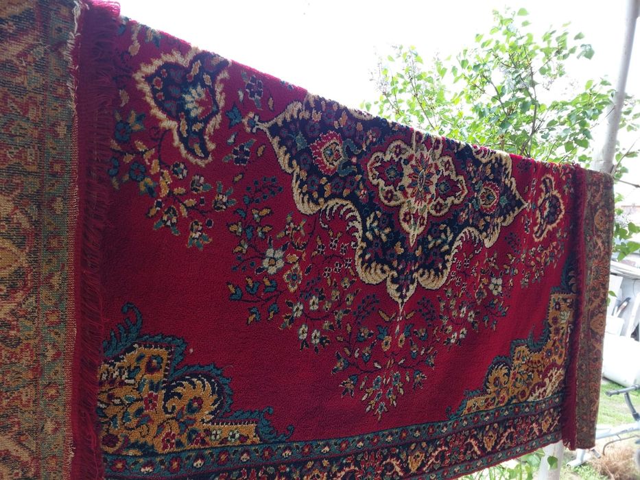 Продам палас  в хорошем состоянии