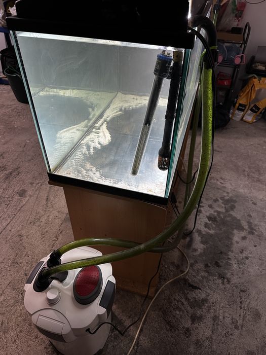 Vand acvariu complet