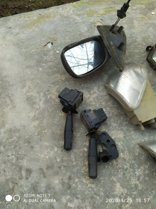 Фарове и части за Peugeot 306 1994г.