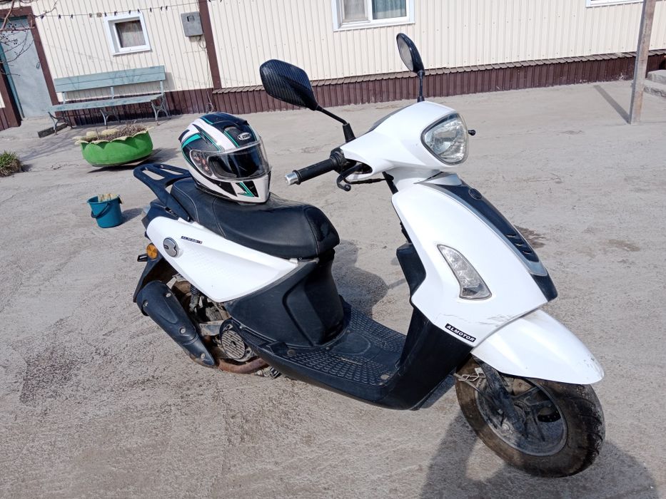 Продам скутер 1300проб