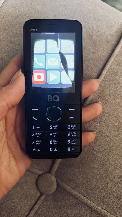 Продаю новый телефон NOKIA, и б/у BG.