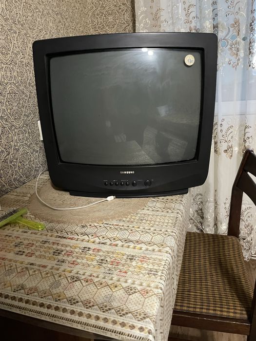 Стариный телевизор