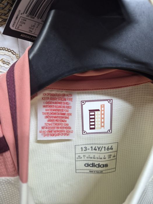 Vând tricou de fotbal
