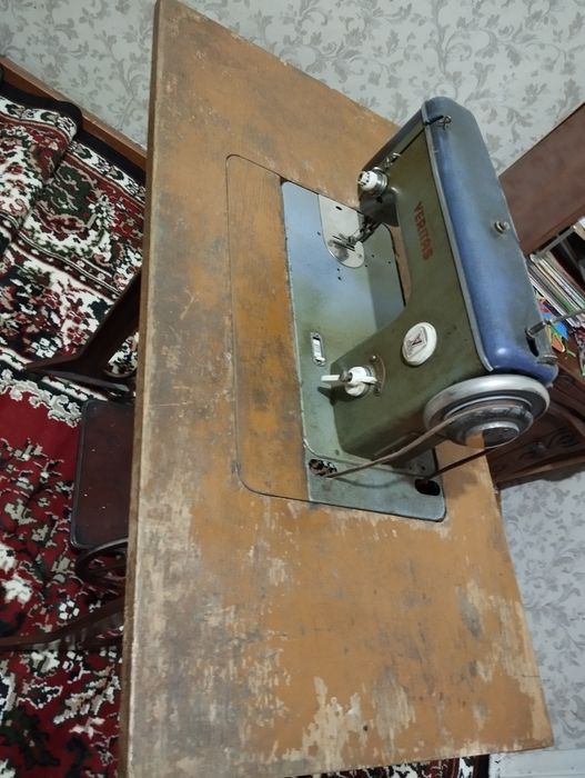 Tikuv mashinasi VERITAS