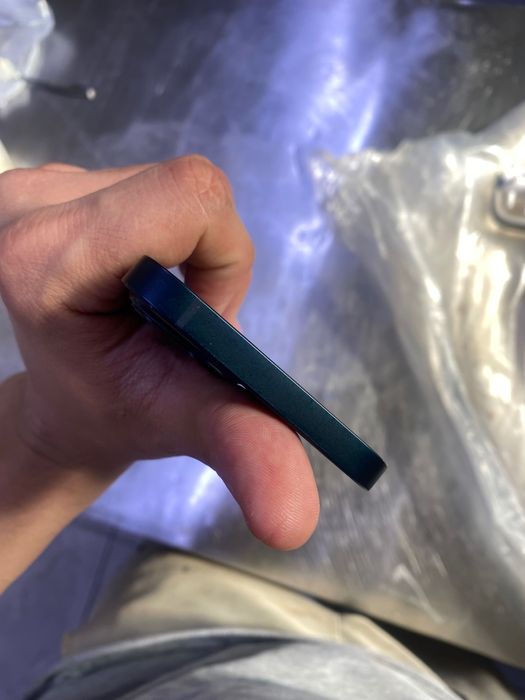 Айфон 13 128г срочно цена до 17’00