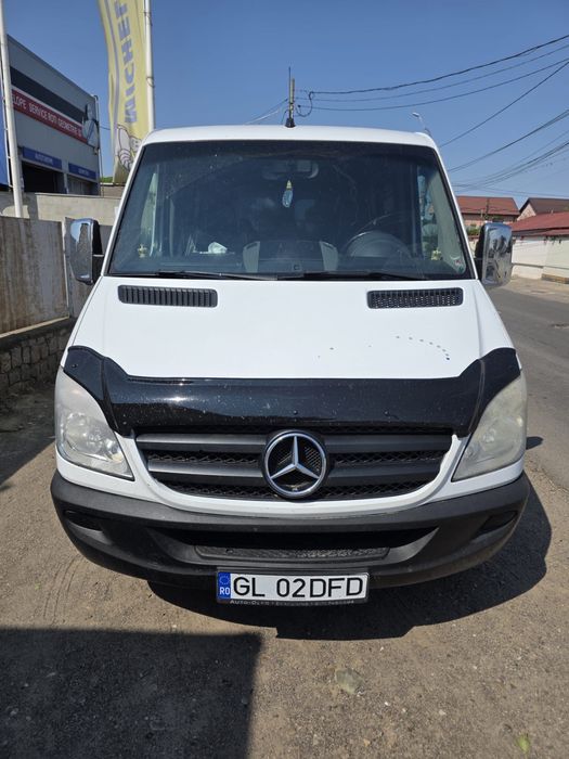 Inchirieri auto/Transport persoane/microbuze 8+1 locuri/ 21 locuri