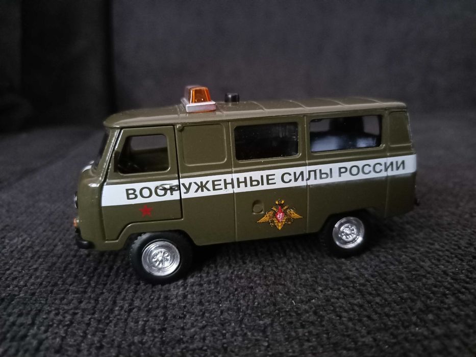 УАЗ 452 (39625) Буханка , Технопарк , нов в кутия , мащаб 1:43